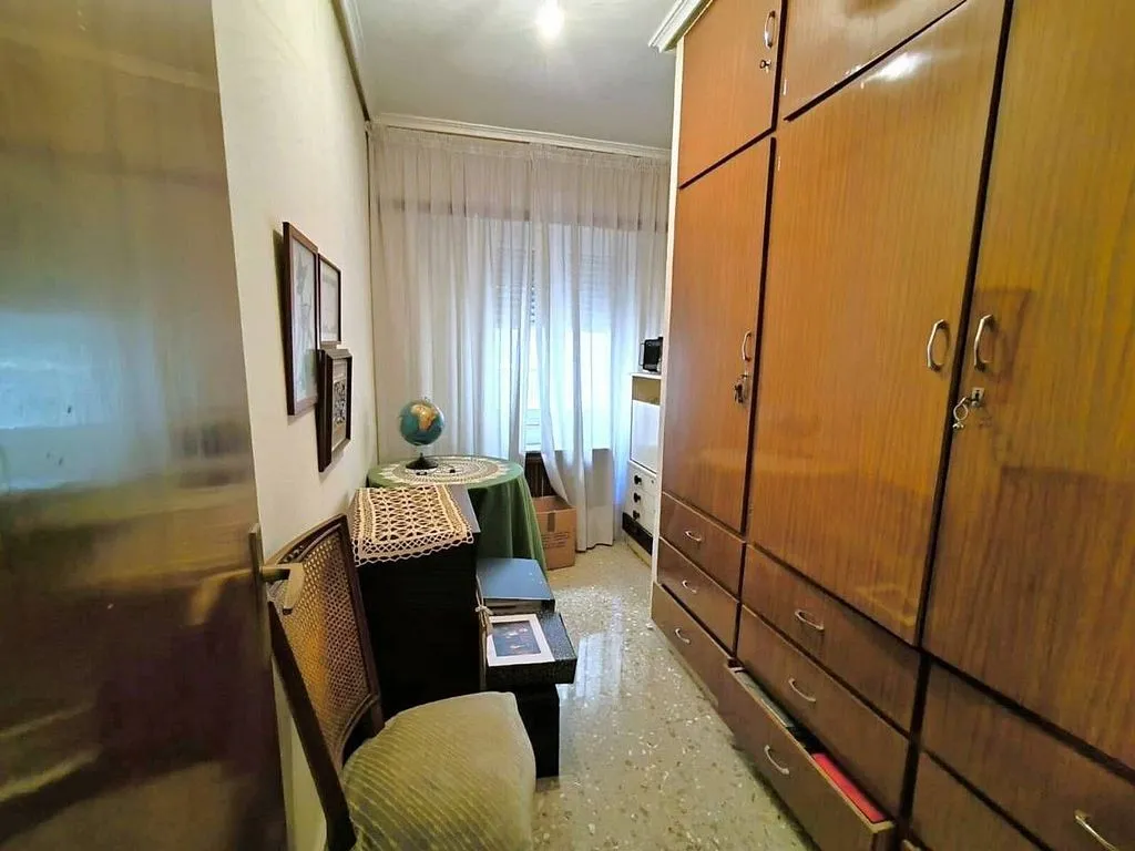 Kabinet - Spacious Apartment with Balcony in Albacete