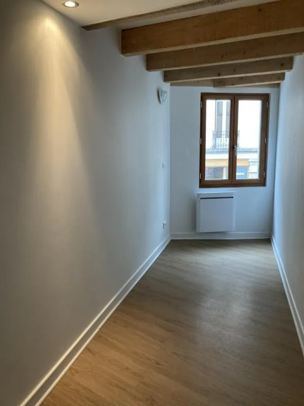 Pièces - Maison de Bourg Rénovée en Triplex au Puy-en-Velay