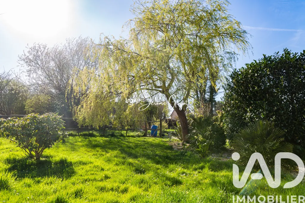 Jardin - Demeure Bourgeoise du 19ème avec Piscine à Valmont