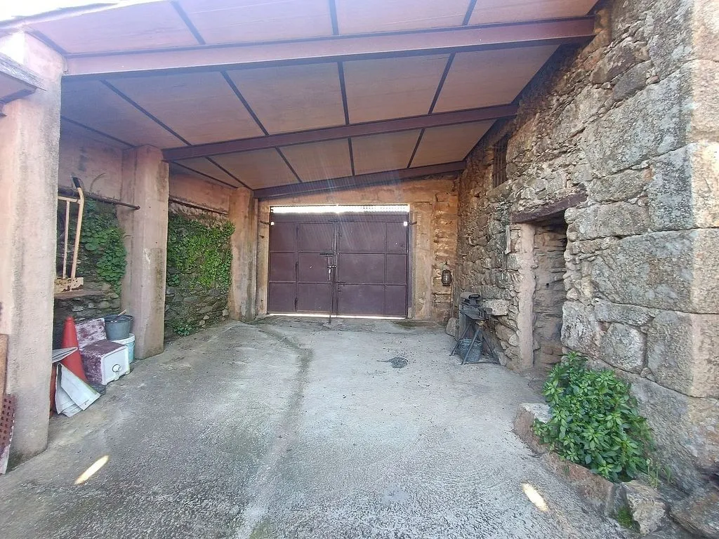 Garaje - Historic Chalet with Piscina in Sierra De Gata
