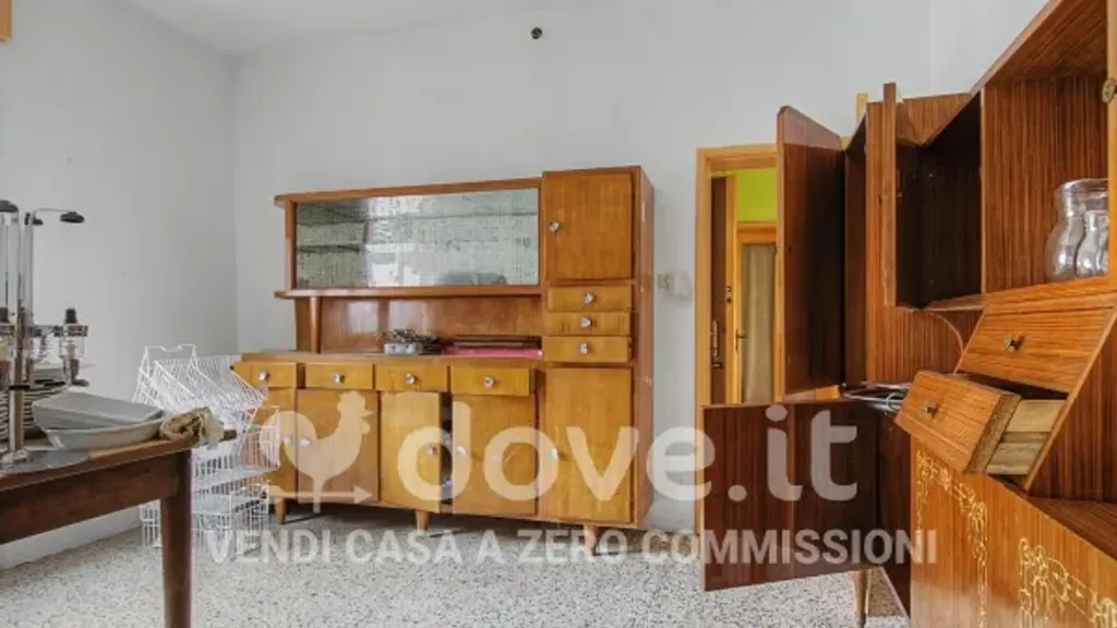 Bureau - Villa for Renovation in Zogno