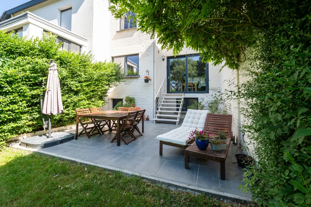 Jardin - Maison rénovée avec jardin et terrasse à Waterloo