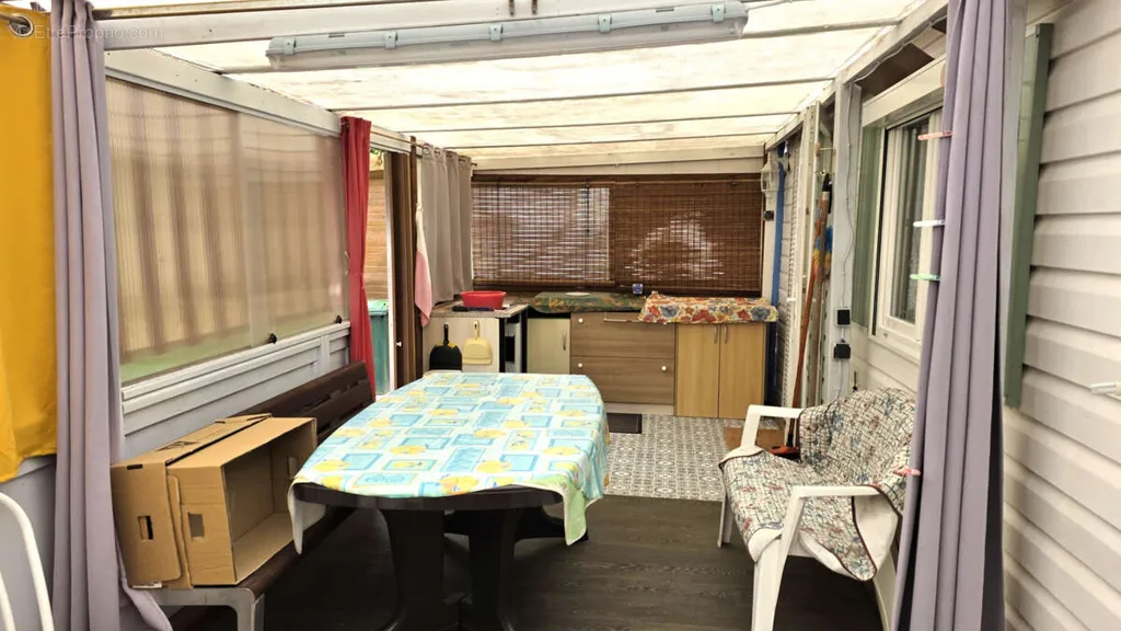 Terrass - Leisure Plot with Mobil Home near St Pierre