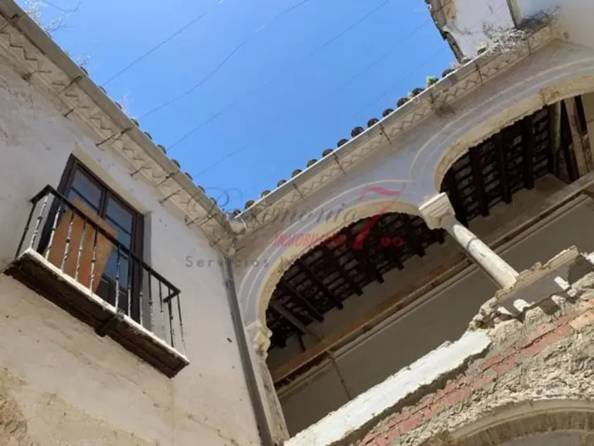 Giardino - Historic Chalet with Arched Patios in Jerez