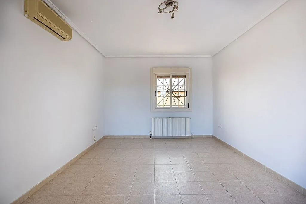 Toad - Spanish-Style Villa with Pool in Benijofar