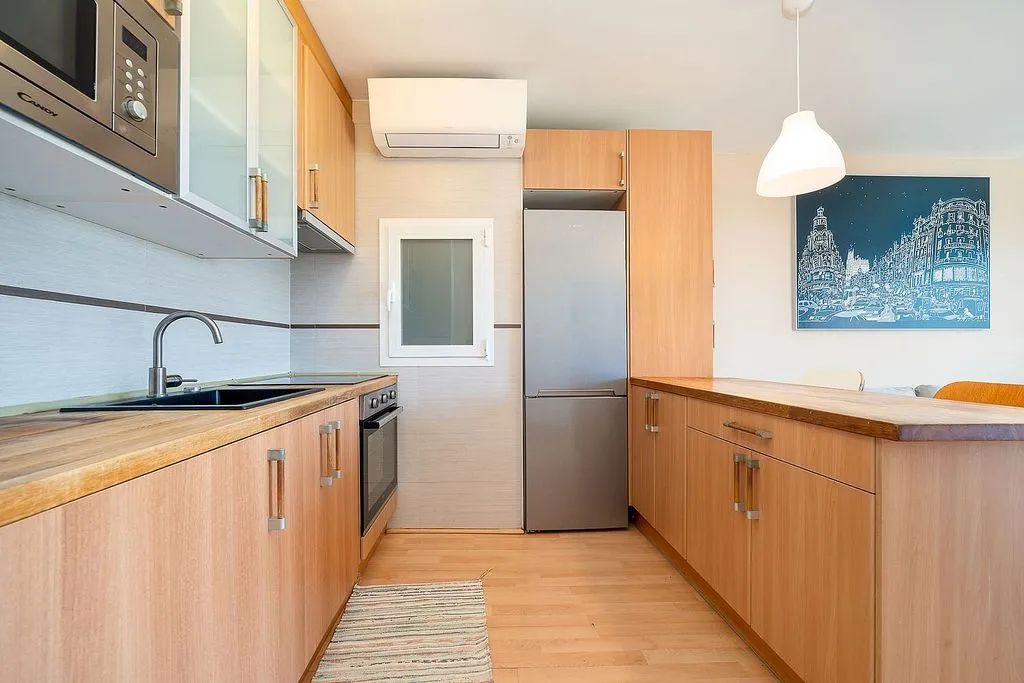 Kitchen - 1-Bed Apartment with Pool in Cala Major