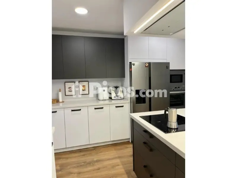 Kitchen - Modern Flat with Balcony in León