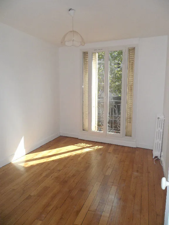 Pièces - Appartement 2 Pièces avec Digicode à Colombes