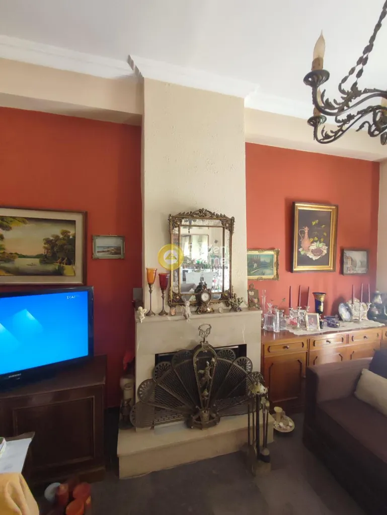 Elutuba - Corner Apartment with Terrace in Chaidari - Forest