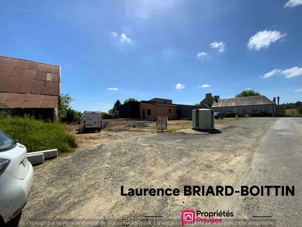 Aed - Renovable Building Plot with Valley View in Montbray
