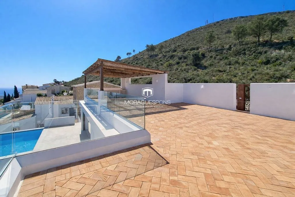 Piscina - Contemporary Villa with Sea Views in Benitachell