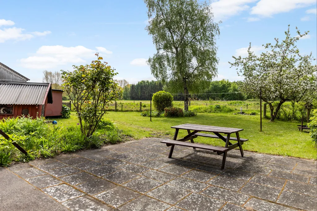 Jardin - Historic Villa with Garden in Bogense