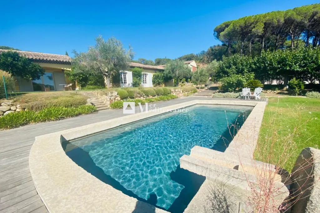 Bassein - Provençal Villa with Vineyard View in Grimaud
