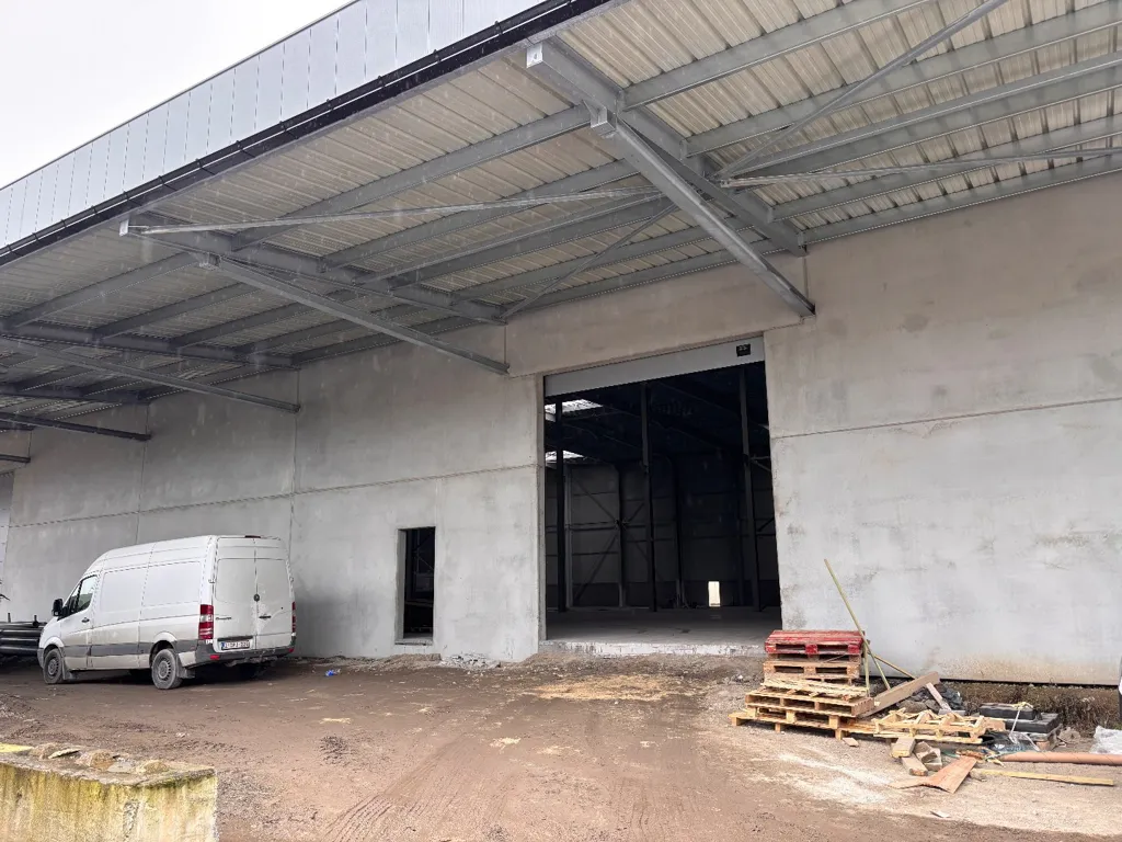 Garage - Logistic Site with Office Space in Harelbeke