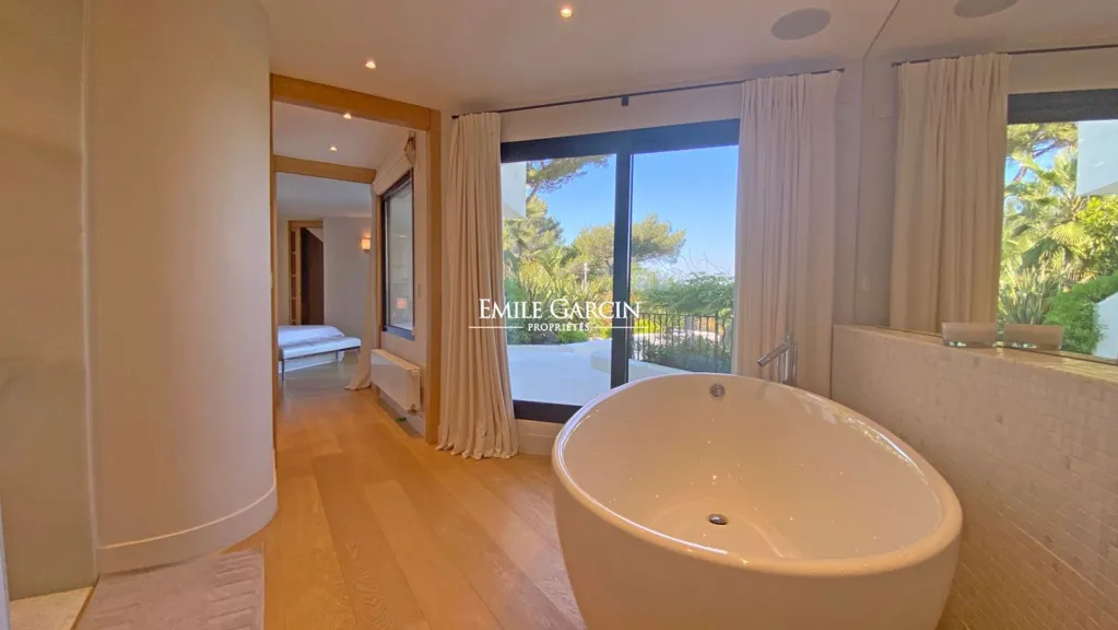 Salles de bain - Propriété de Luxe avec Vue sur Mougins