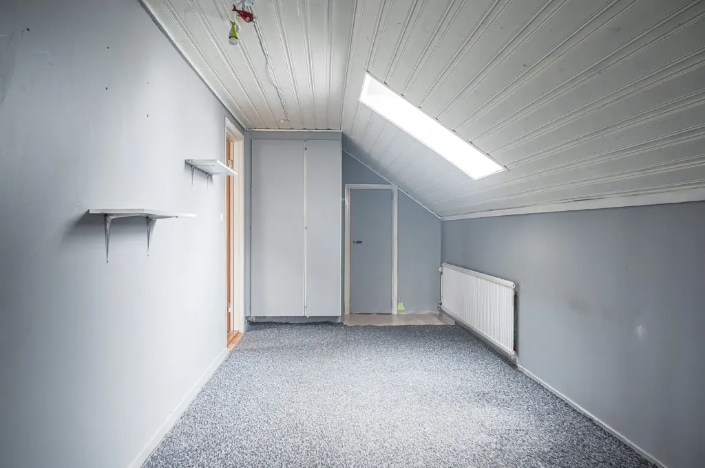 6-toaline maja asukohas Skara