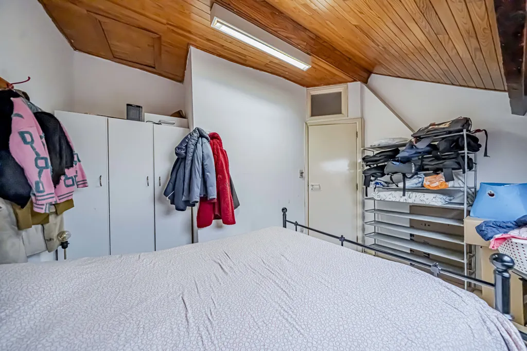 Chambres - Maison Fonctionnelle avec Jardin à Dampremy