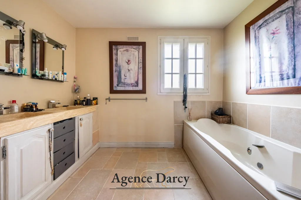 Bagni - 8-Piece House with Vineyard Views in Saint-Bernard