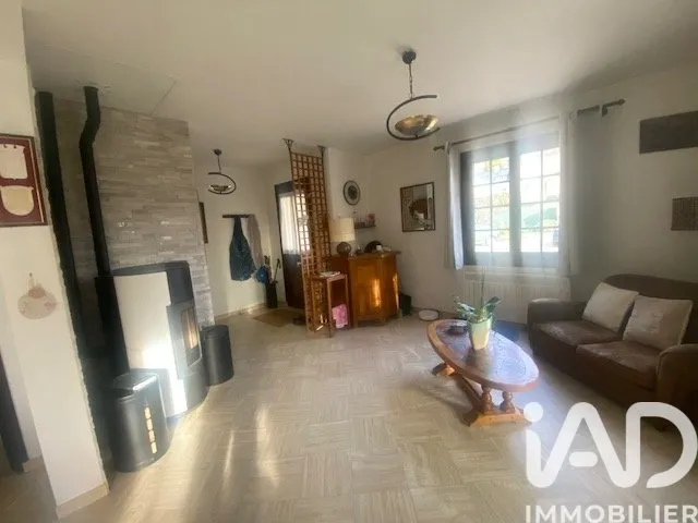 Séjour - Maison de Plain Pied avec Piscine à Attichy