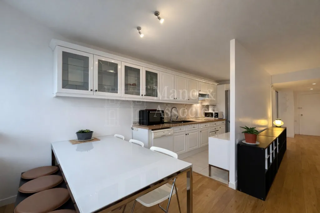 Köök - Spacious 4-Bed Flat in La Défense