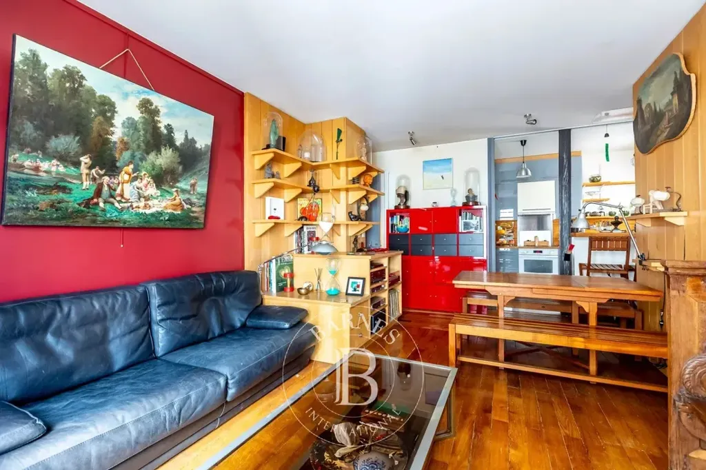 Séjour - Appartement 3 Chambres avec Vue Sud à Paris 8