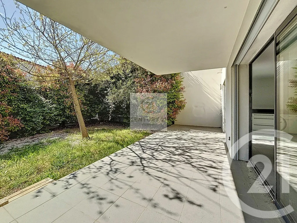 Terrace - Contemporary House with Garden in Combaillaux
