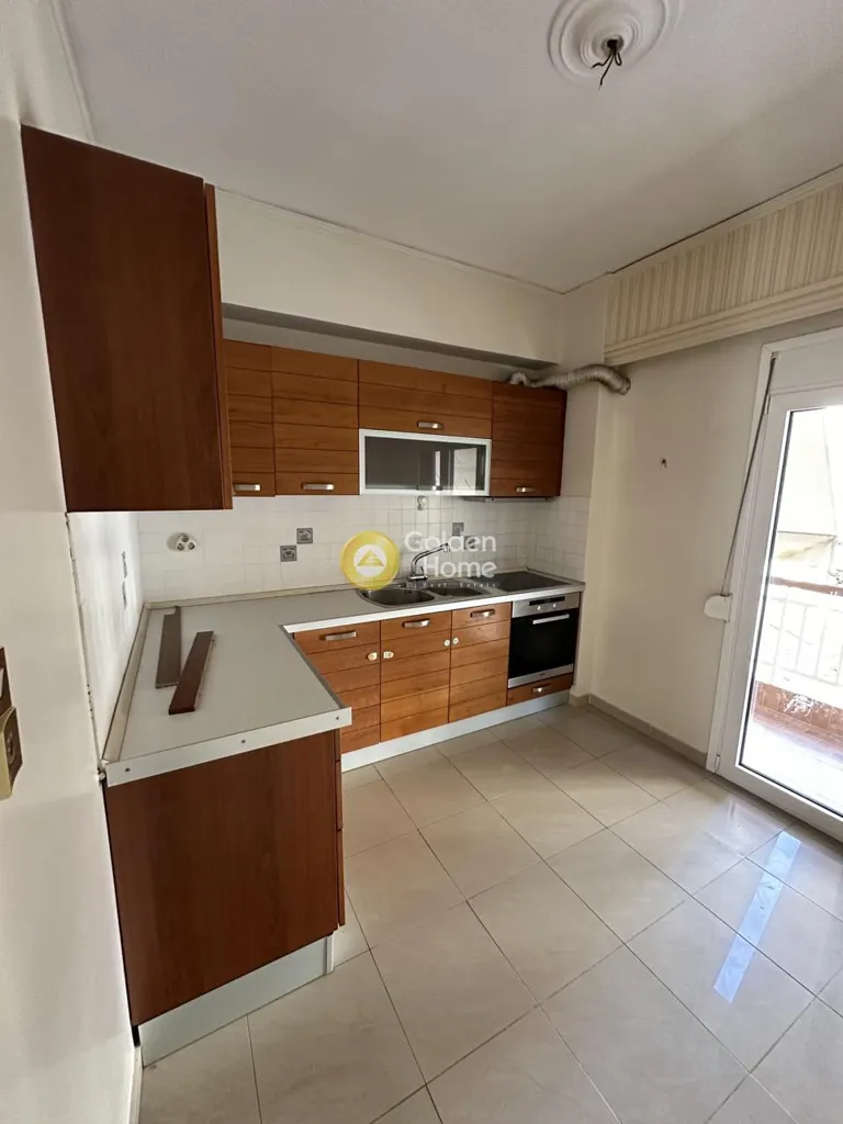 Köök - Fully Renovated Apartment with Balcony in Patras