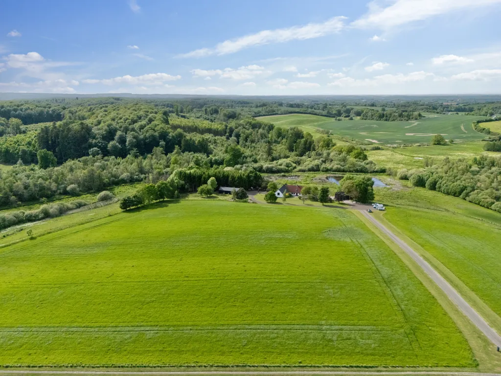 Vista aerea - Modernised Farmhouse with Private Lake in Stenstrup