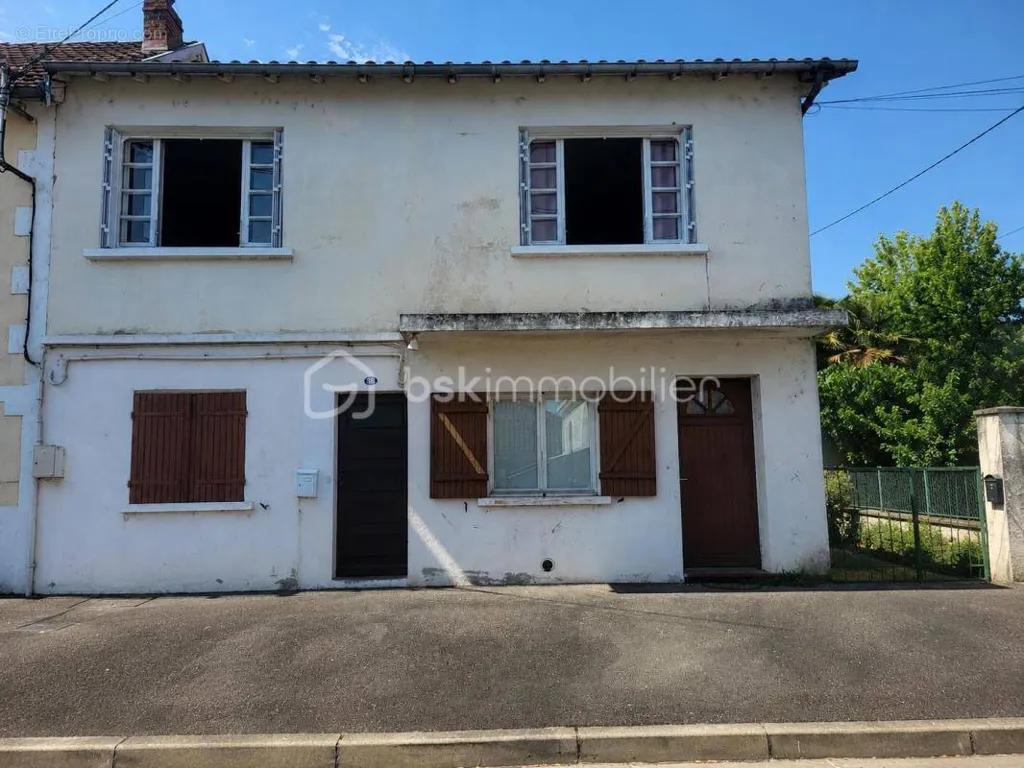 Extérieur - Maison de Rapport avec 2 Logements Indépendants à Périgueux