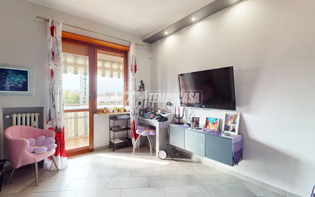 Chambres - Rear-Converted Apartment with Balcony in Turin