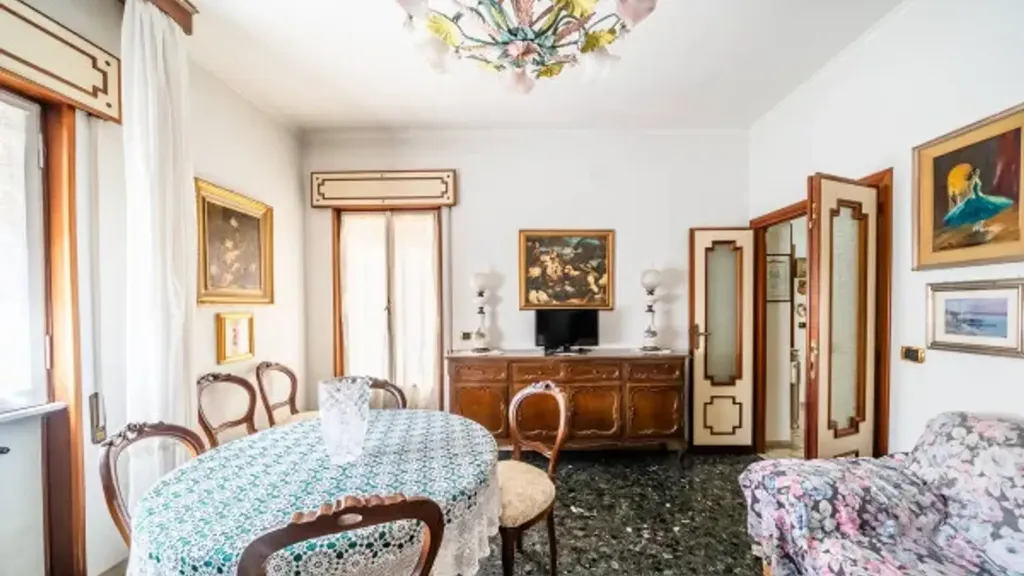 Salle à manger - Apartment with Balcony in Rome