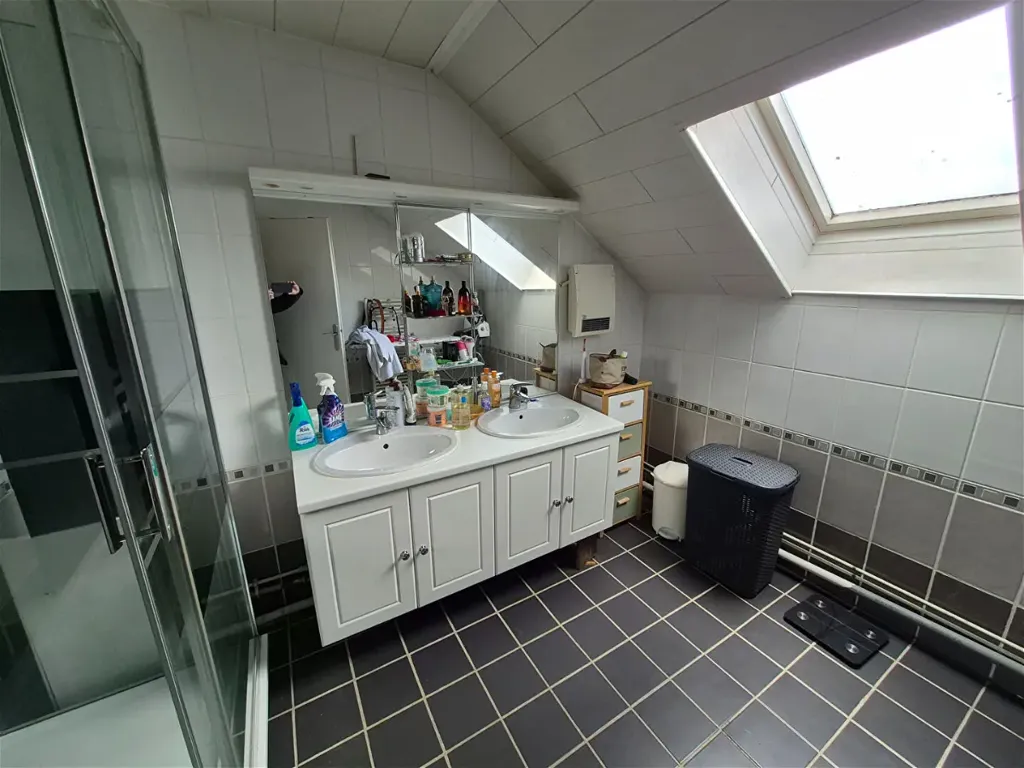 Maison 4 pièces à Provin