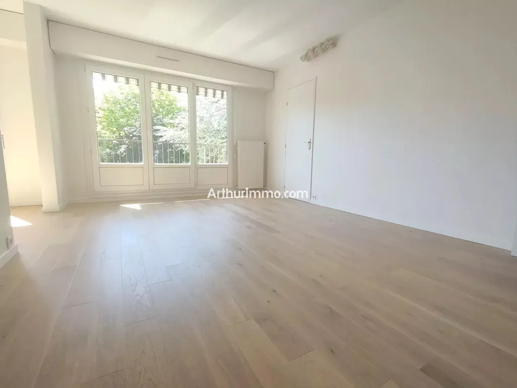 Pièces - Appartement 4 Pièces avec Balcon à Sucy-en-Brie