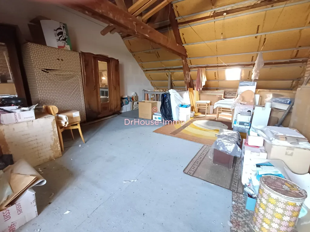 Pièces - Maison à Rénover avec Jardin et Garage à Proximité