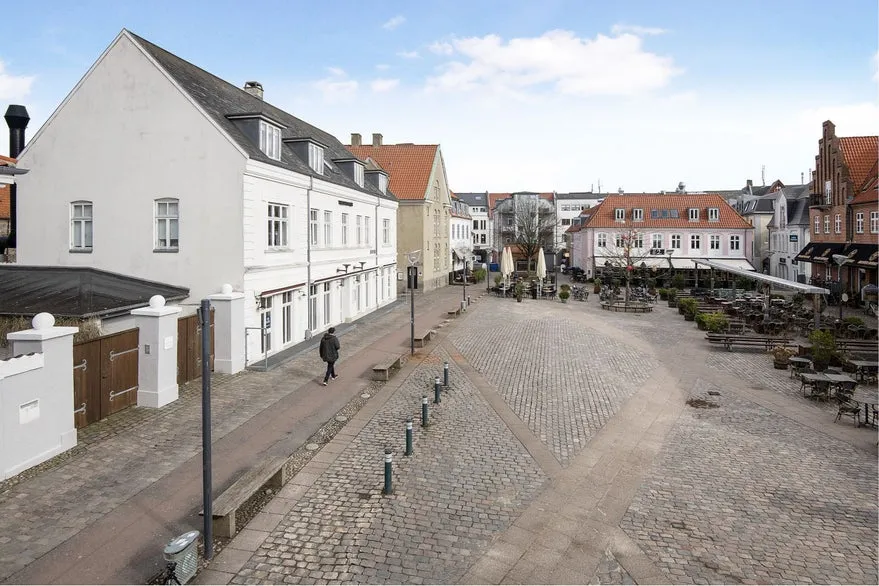 Exterior - Renovated Office Space on C.W. Obels Plads, Aalborg
