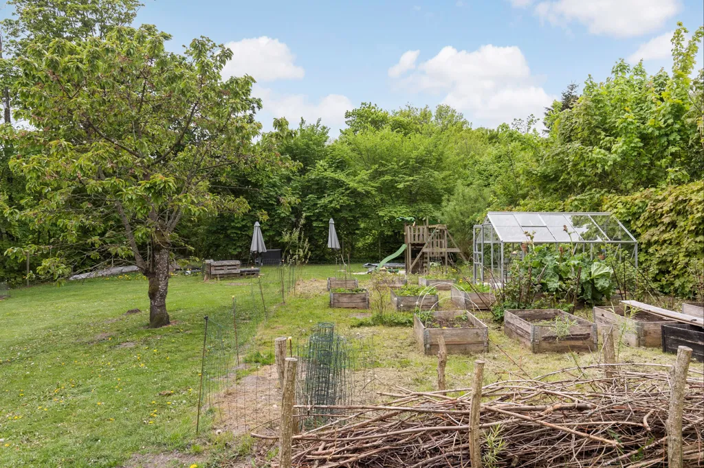 Jardin - Fenced Villa with Garden in Fårup