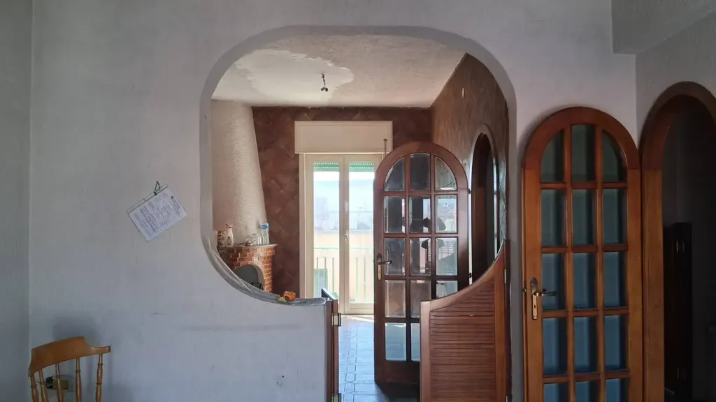 hallway_entrance