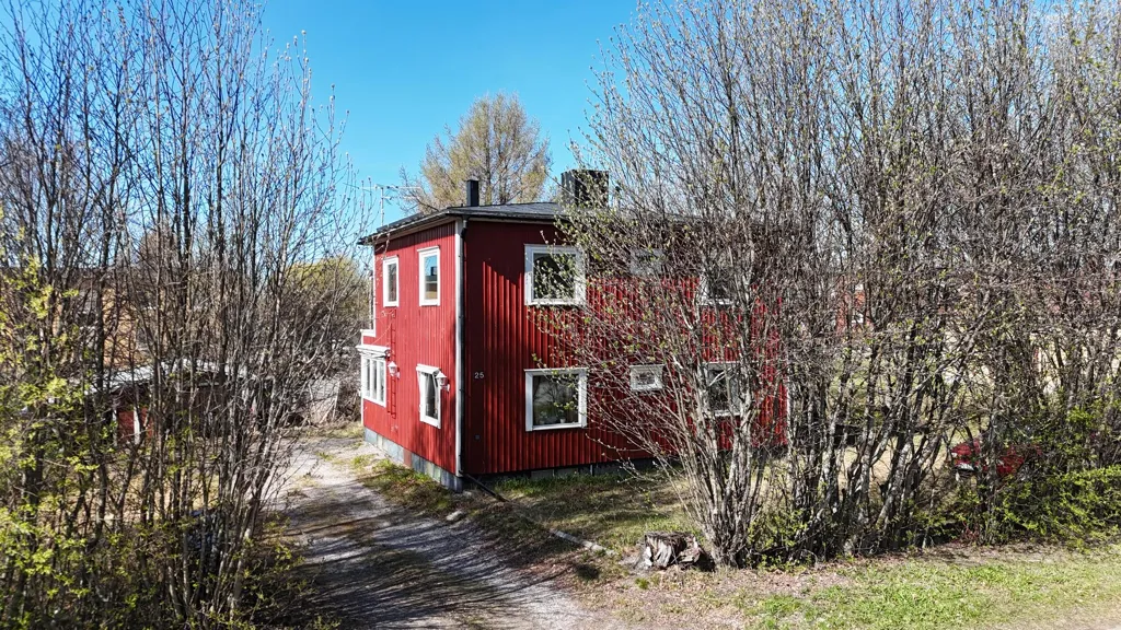 Välivaade - Renovatable House with Central Location in Norrfjärden