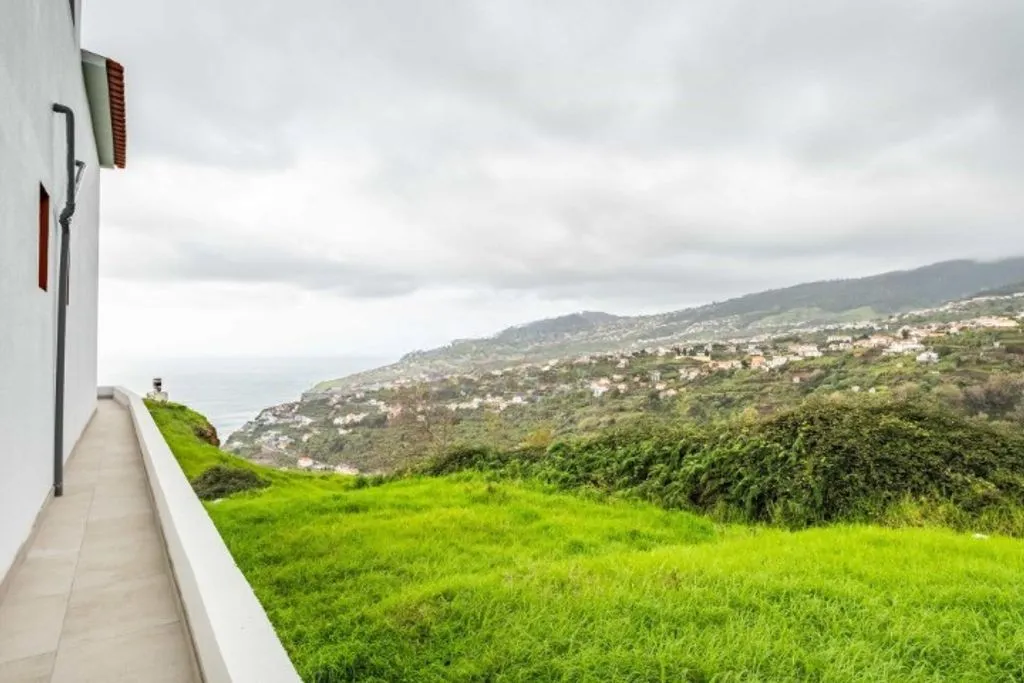 Terrasse - Luxury Villa with Sea View in Calheta