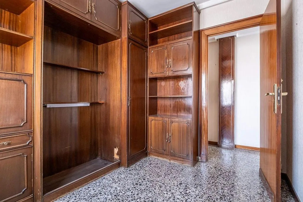 Pièces - Apartment with Balcony and Views in Zaragoza