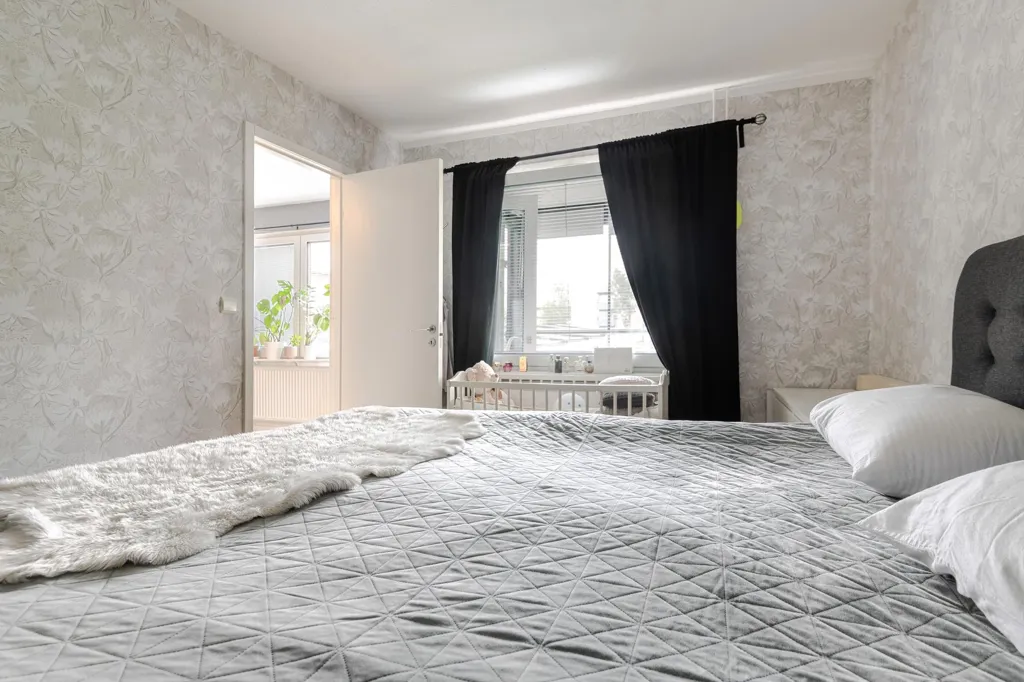 Camere da letto - Terraced House with Glazed Balcony in Central Location
