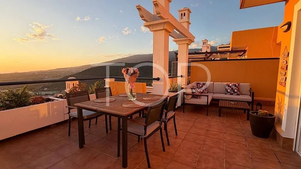 Terrass - Penthouse with Pool in Costa Adeje