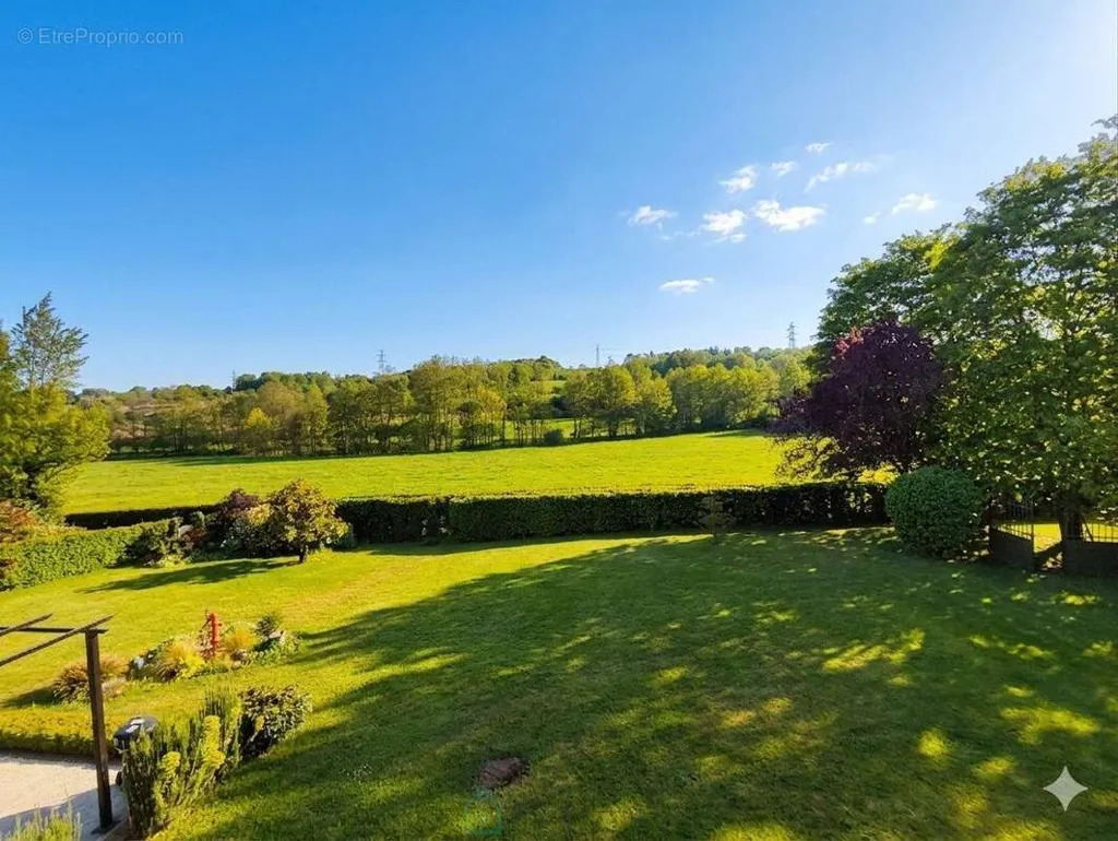 Jardin - Maison avec Jardin Clos à 6 km de Lisieux
