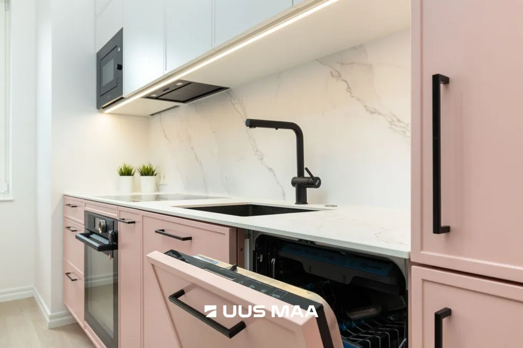 Modern Apartment with Terrace in Uus-Veerenni