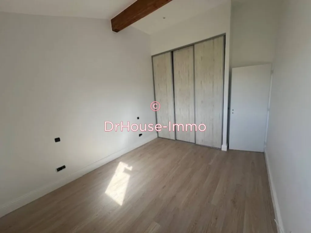 Magamistoad - Modern House with Terrace in Tauriac