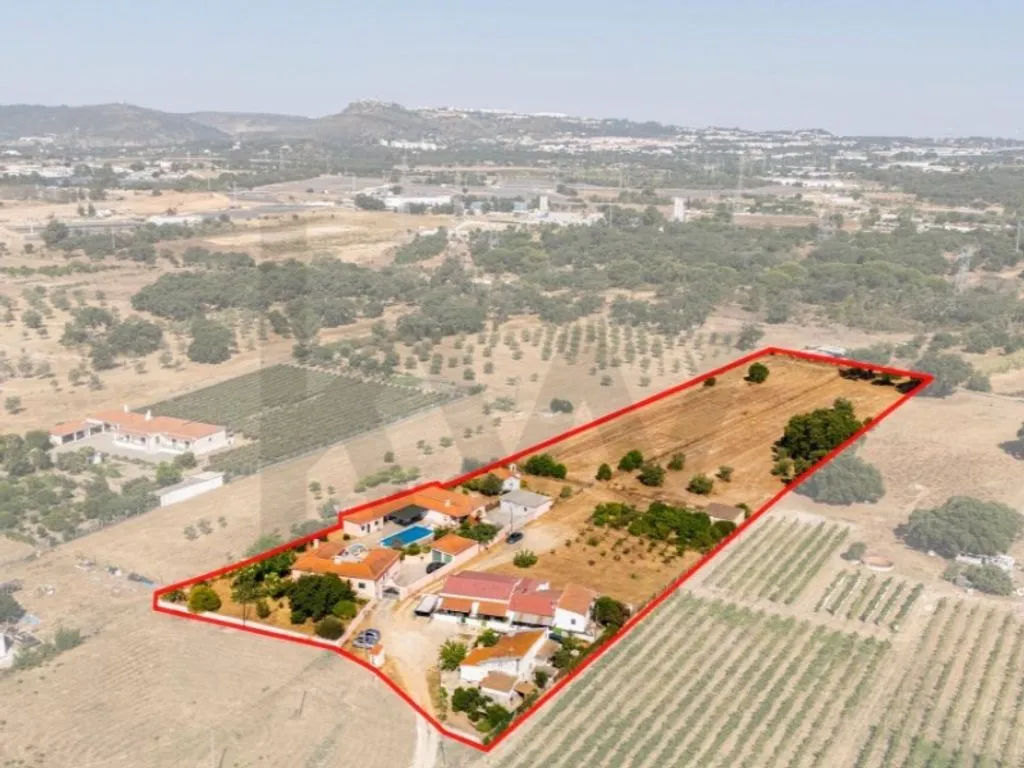 Vue aérienne - Luxury House with Multiple Units in Setúbal