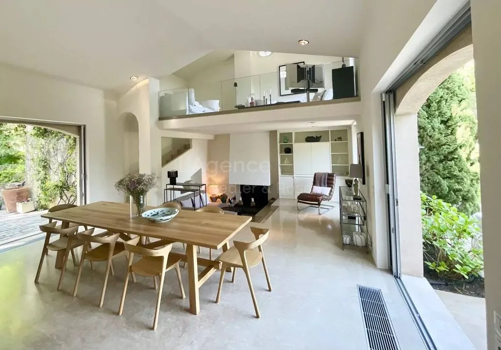 Söögituba - Charming Villa with Pool in Saint-Tropez