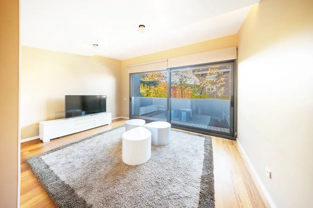 Elutuba - Luxury Villa with Pool in Chamartín, Madrid