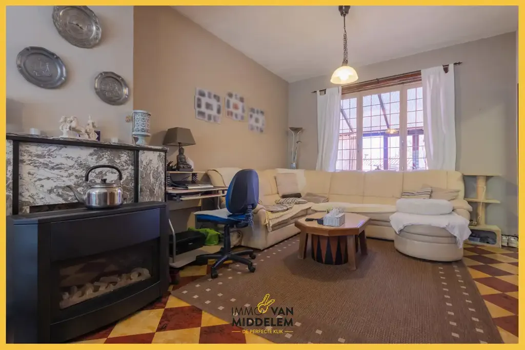 Séjour - Appartement avec 3 Chambres et Zolder Inconstructible à Proximité des Transports