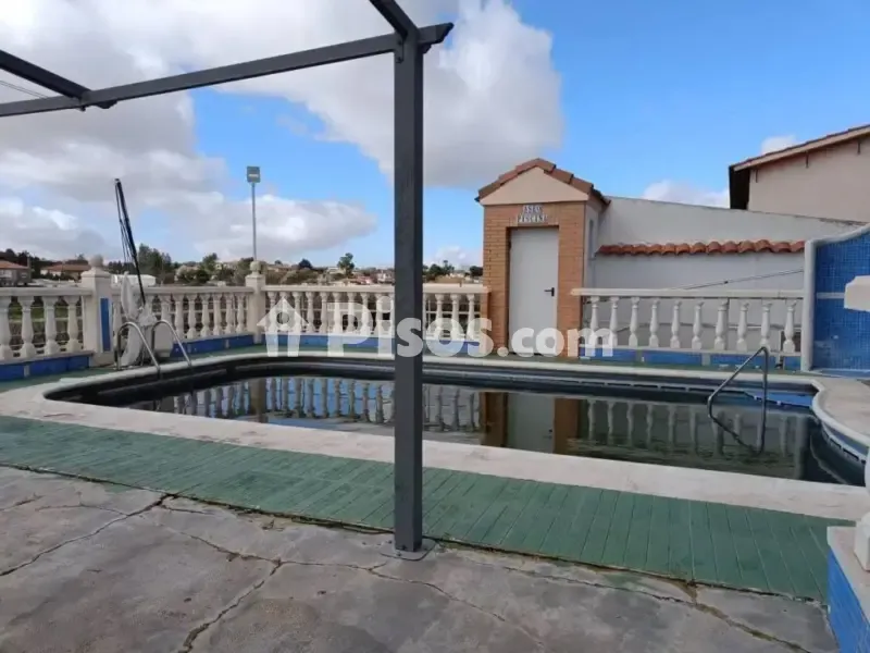 Bassein - Chalet with Pool in Almendralejo